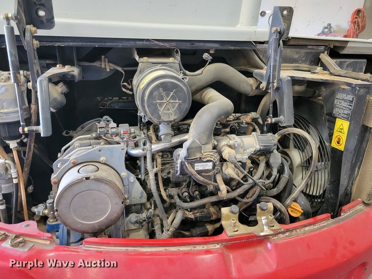 image for item DI1184 2018 Takeuchi TB240  mini excavator