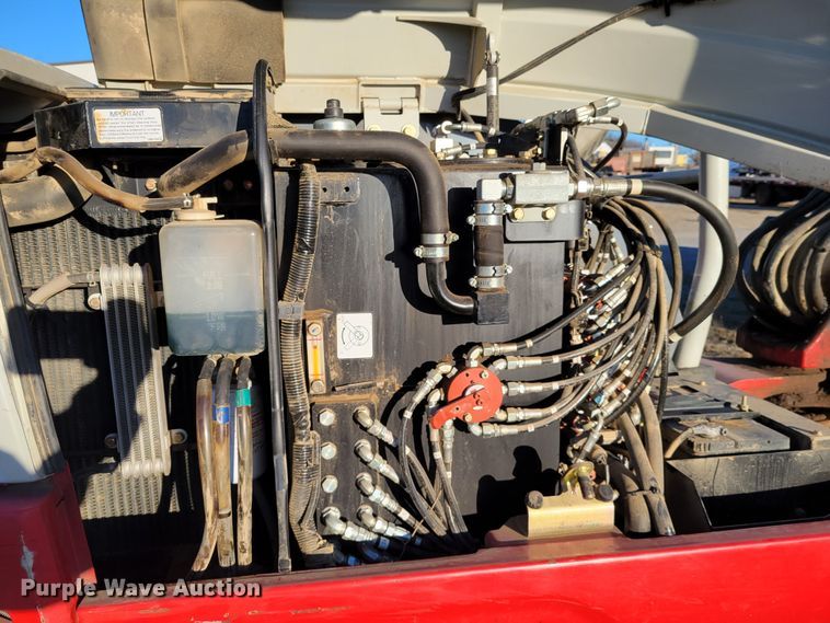 image for item DI1184 2018 Takeuchi TB240  mini excavator