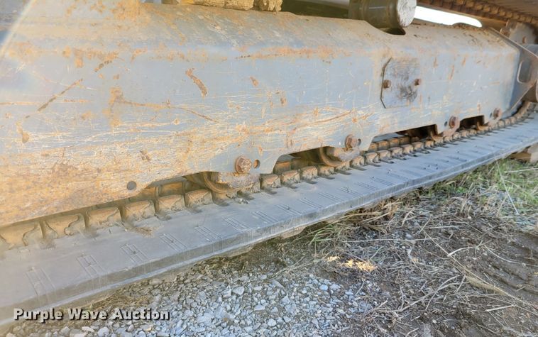 image for item DI1184 2018 Takeuchi TB240  mini excavator