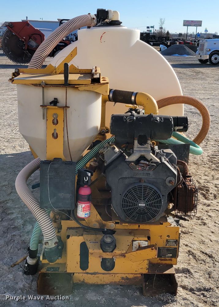 image for item DI1186 2015 Vermeer MX240 fluid mixer