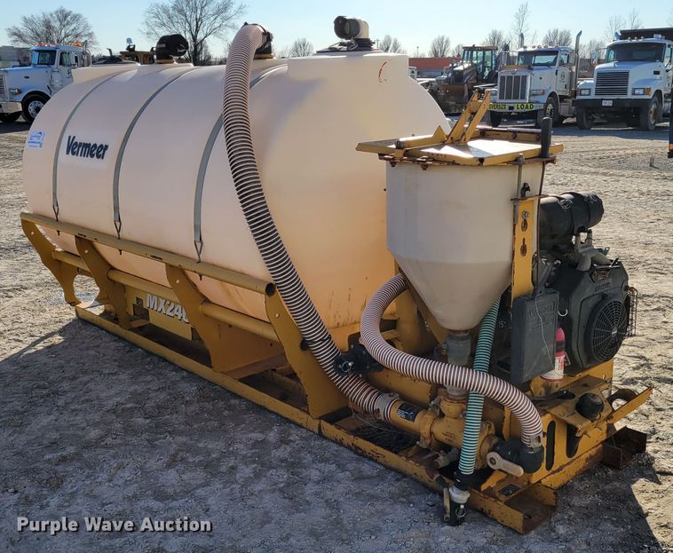 image for item DI1186 2015 Vermeer MX240 fluid mixer