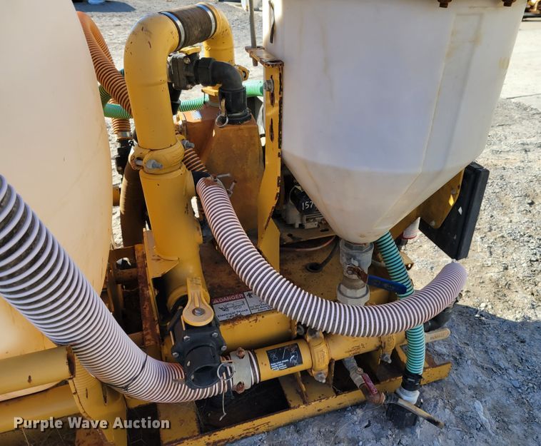 image for item DI1186 2015 Vermeer MX240 fluid mixer