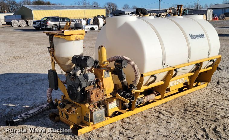 image for item DI1187 2015 Vermeer MX240 fluid mixer