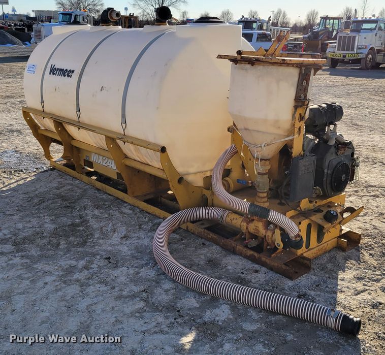 image for item DI1187 2015 Vermeer MX240 fluid mixer