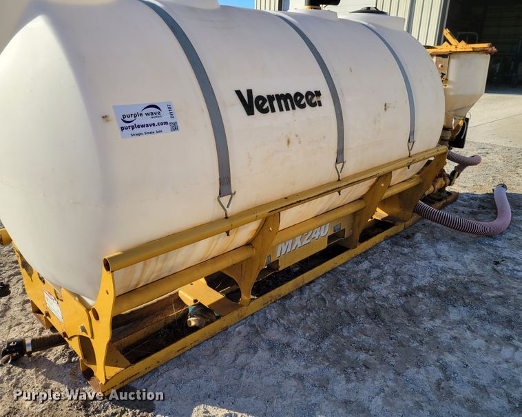 image for item DI1187 2015 Vermeer MX240 fluid mixer