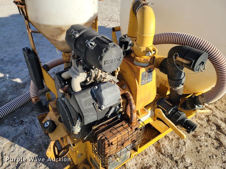 image for item DI1187 2015 Vermeer MX240 fluid mixer