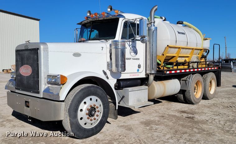 image for item DI1189 1997 Peterbilt 379  flatbed truck with fluid mixers