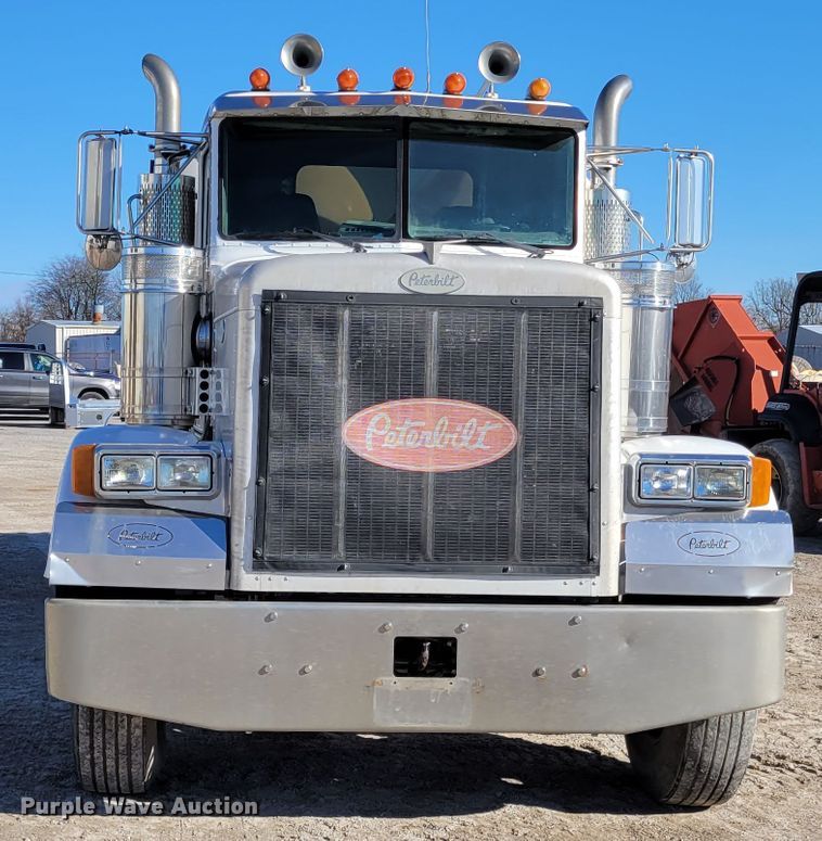 image for item DI1189 1997 Peterbilt 379  flatbed truck with fluid mixers