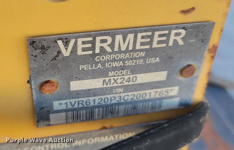 image for item DI1189 1997 Peterbilt 379  flatbed truck with fluid mixers