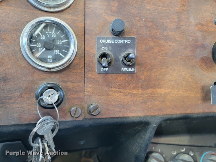 image for item DI1189 1997 Peterbilt 379  flatbed truck with fluid mixers