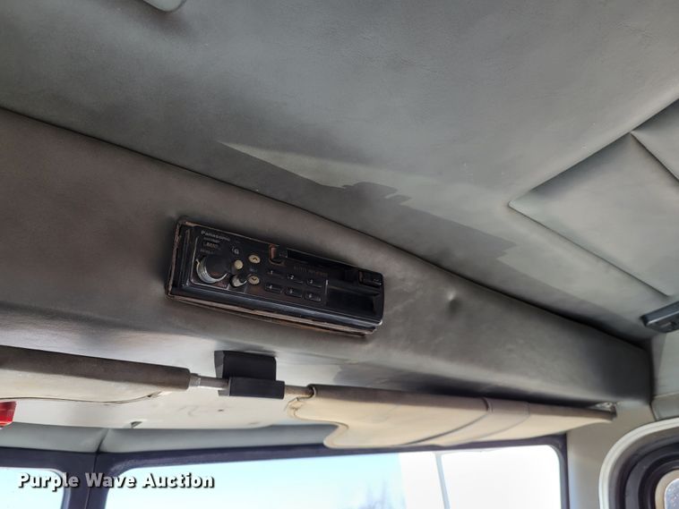 image for item DI1189 1997 Peterbilt 379  flatbed truck with fluid mixers