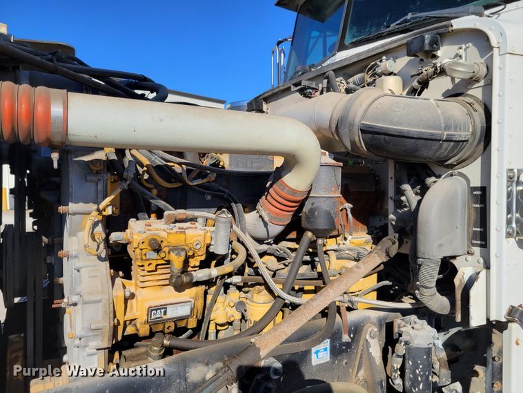 image for item DI1189 1997 Peterbilt 379  flatbed truck with fluid mixers