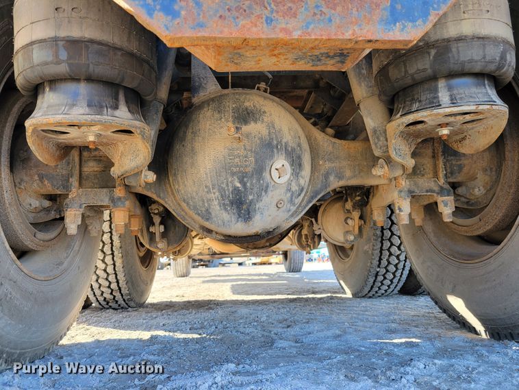 image for item DI1189 1997 Peterbilt 379  flatbed truck with fluid mixers