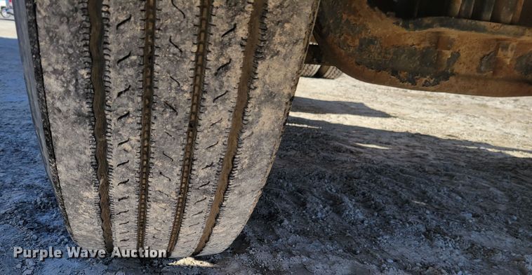 image for item DI1189 1997 Peterbilt 379  flatbed truck with fluid mixers