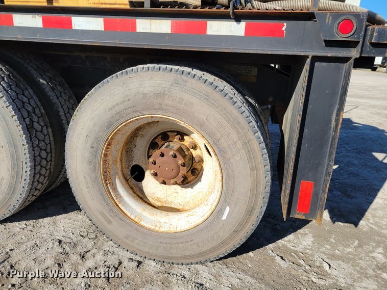 image for item DI1189 1997 Peterbilt 379  flatbed truck with fluid mixers