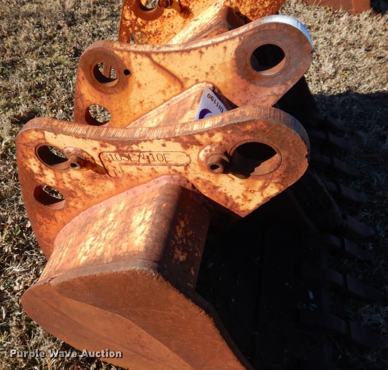 image for item DI1190 (2) CP backhoe buckets