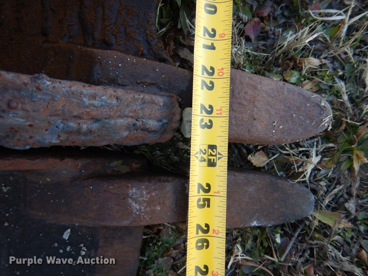 image for item DI1190 (2) CP backhoe buckets