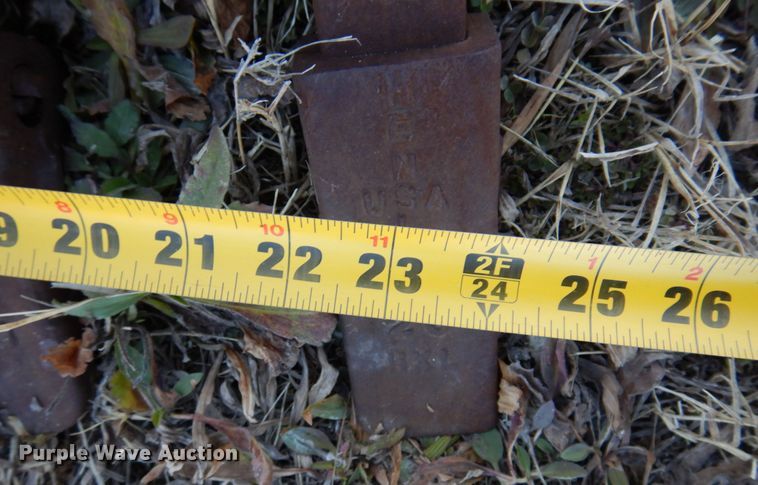 image for item DI1191 (2) 24" W backhoe buckets