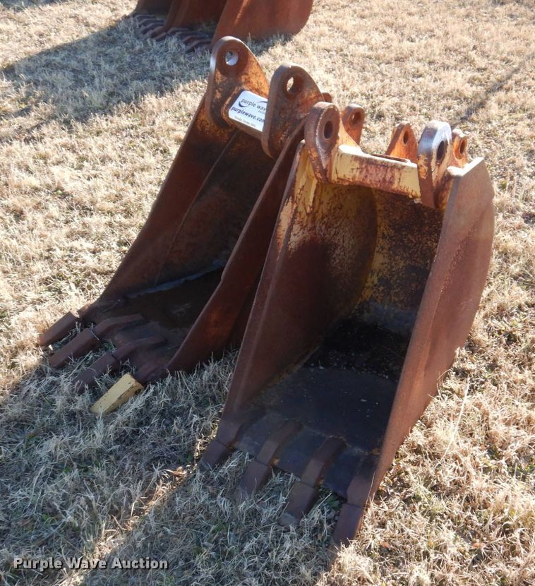 image for item DI1192 (2) backhoe buckets
