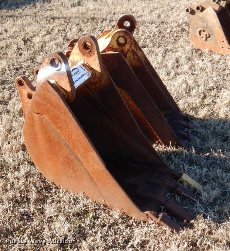 image for item DI1192 (2) backhoe buckets