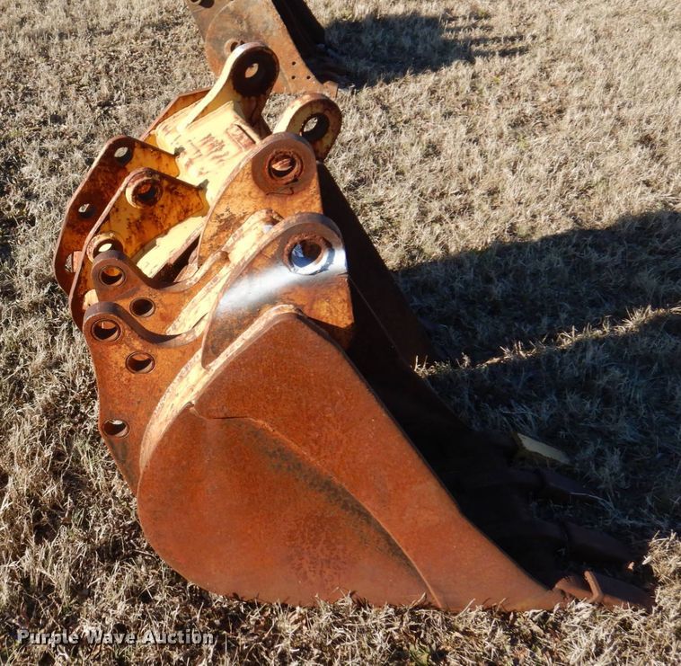 image for item DI1192 (2) backhoe buckets