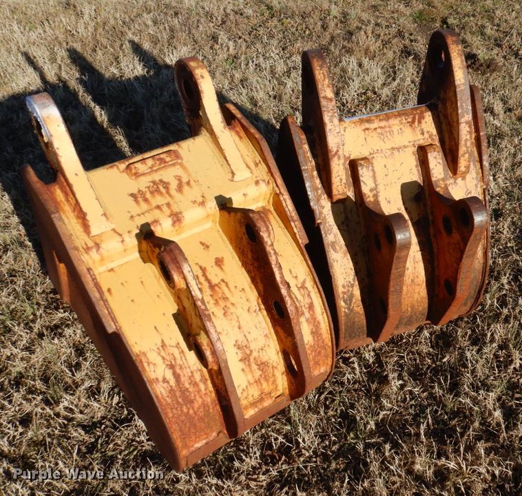 image for item DI1192 (2) backhoe buckets