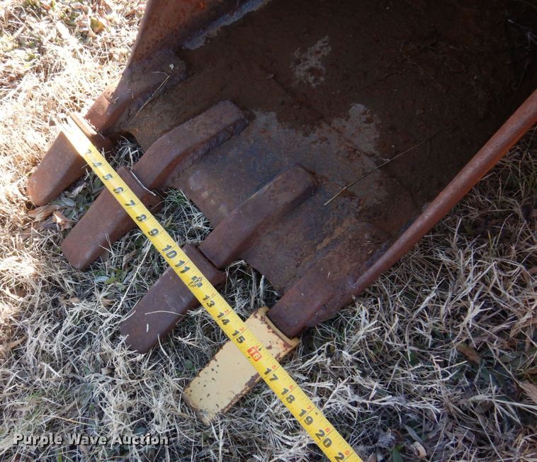 image for item DI1192 (2) backhoe buckets