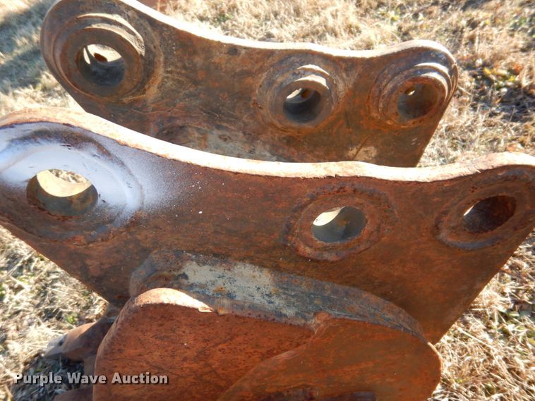 image for item DI1193 (2) CP excavator buckets