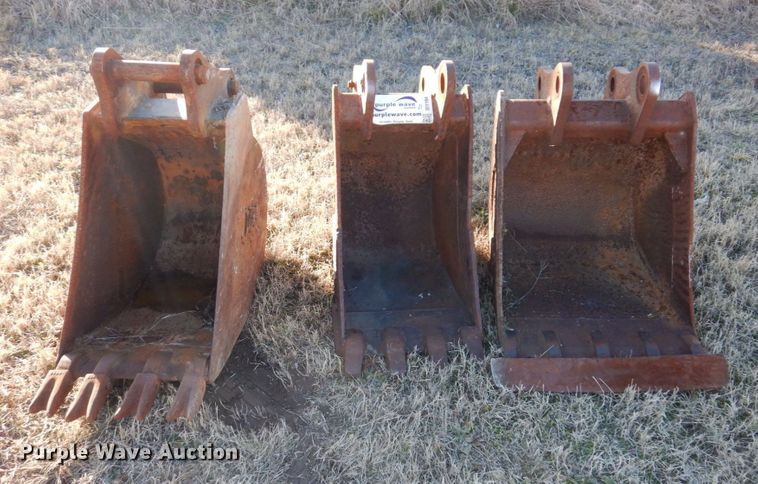 image for item DI1194 (3) backhoe buckets