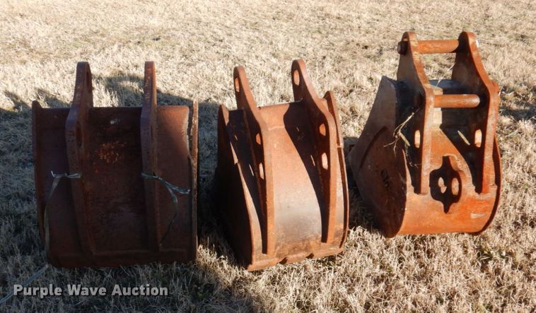 image for item DI1194 (3) backhoe buckets