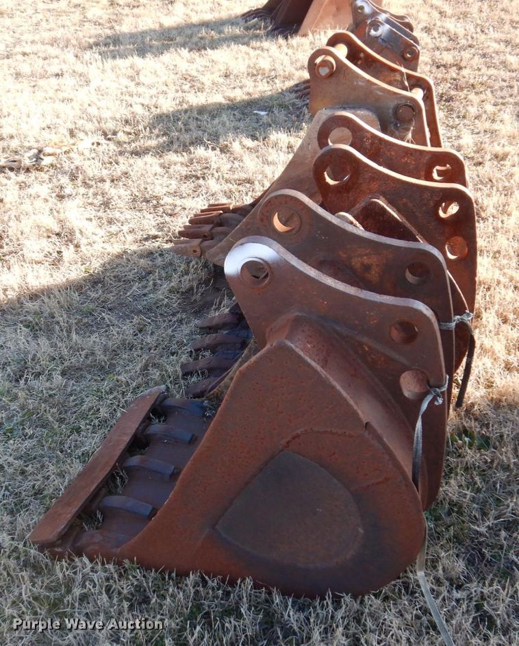 image for item DI1194 (3) backhoe buckets