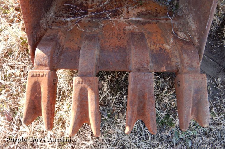 image for item DI1194 (3) backhoe buckets