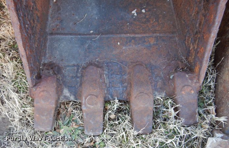 image for item DI1194 (3) backhoe buckets