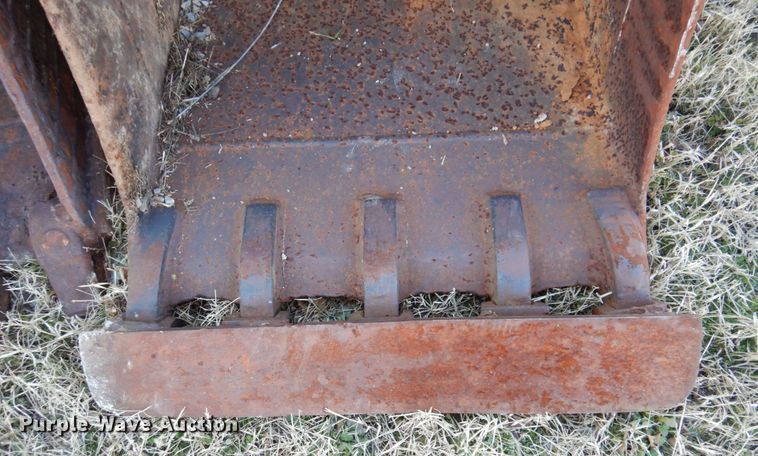 image for item DI1194 (3) backhoe buckets