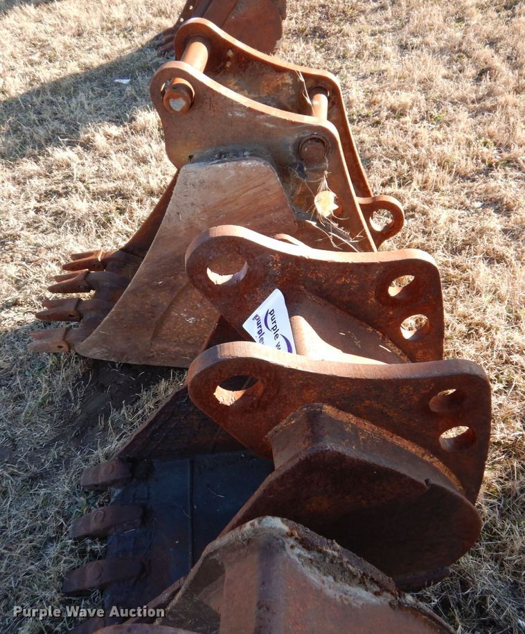 image for item DI1194 (3) backhoe buckets