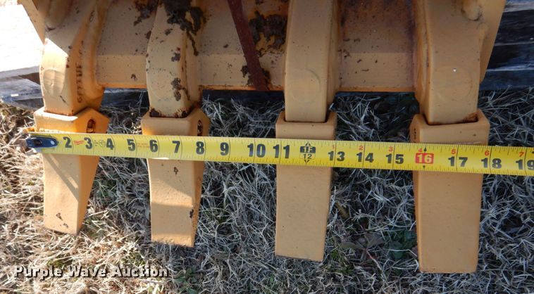 image for item DI1198 (2) Tag backhoe buckets