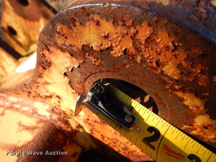 image for item DI1199 (4) backhoe buckets