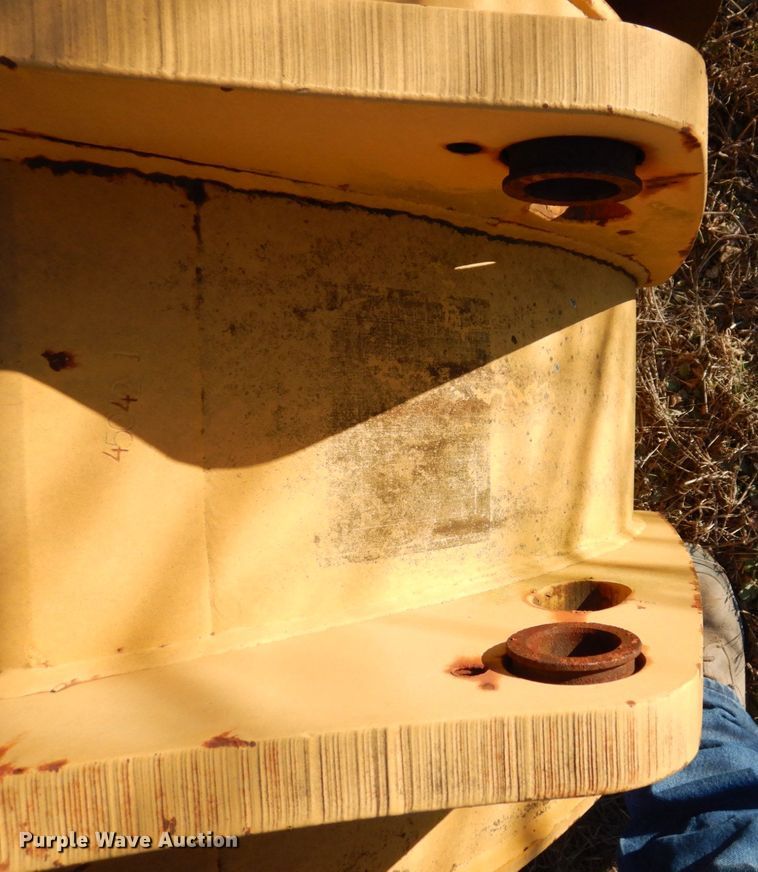 image for item DI1199 (4) backhoe buckets