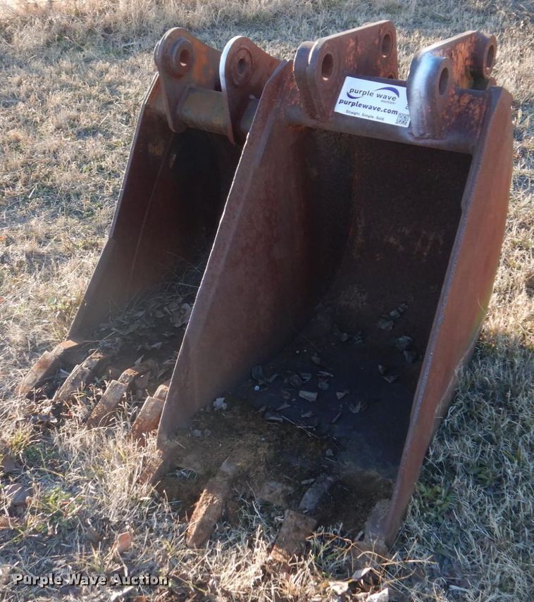 image for item DI1200 (2) backhoe buckets
