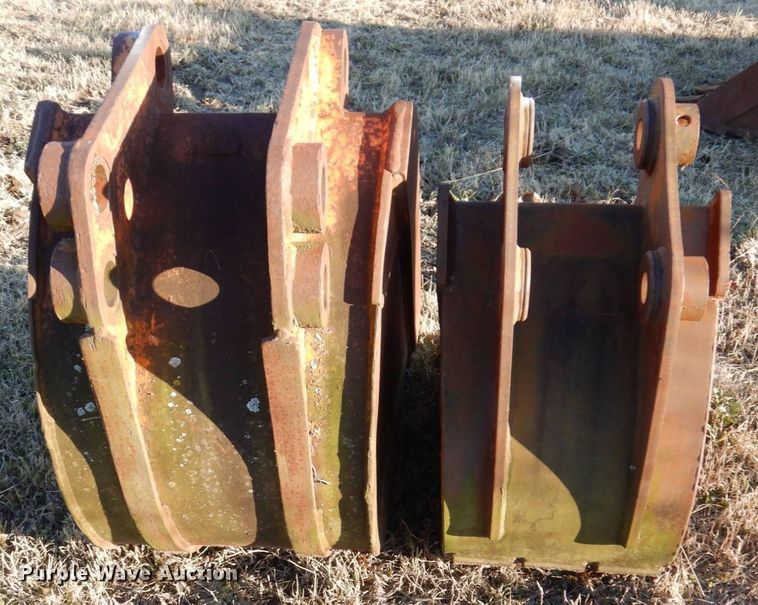 image for item DI1200 (2) backhoe buckets