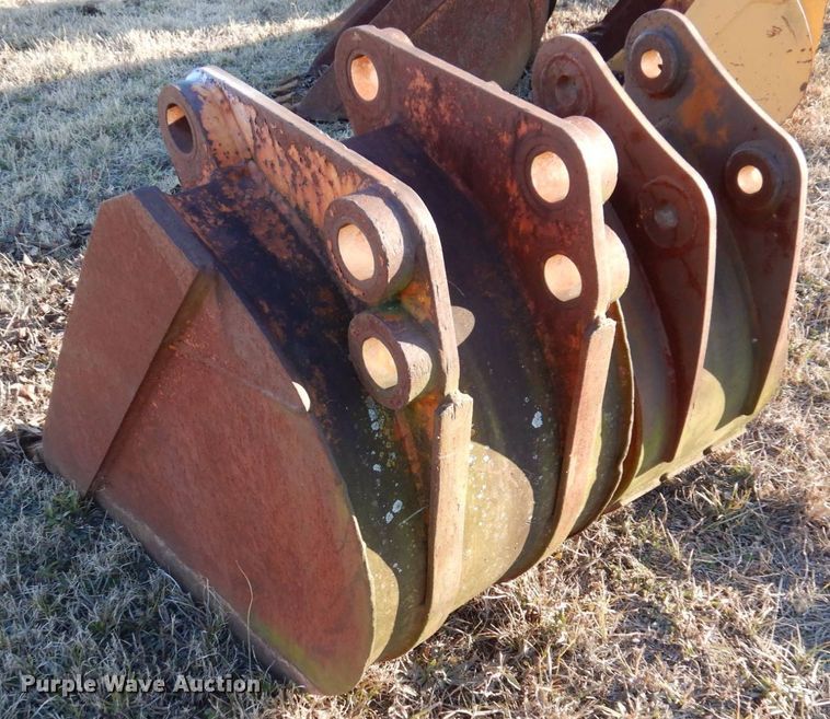 image for item DI1200 (2) backhoe buckets