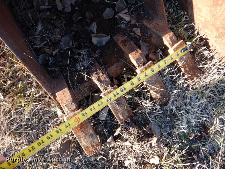 image for item DI1200 (2) backhoe buckets