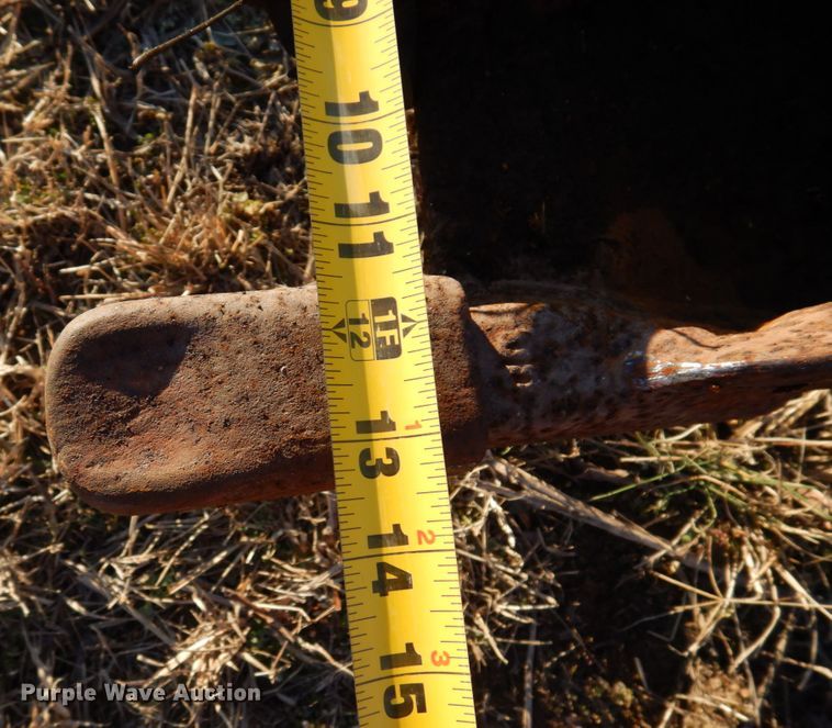 image for item DI1201 (2) excavator buckets