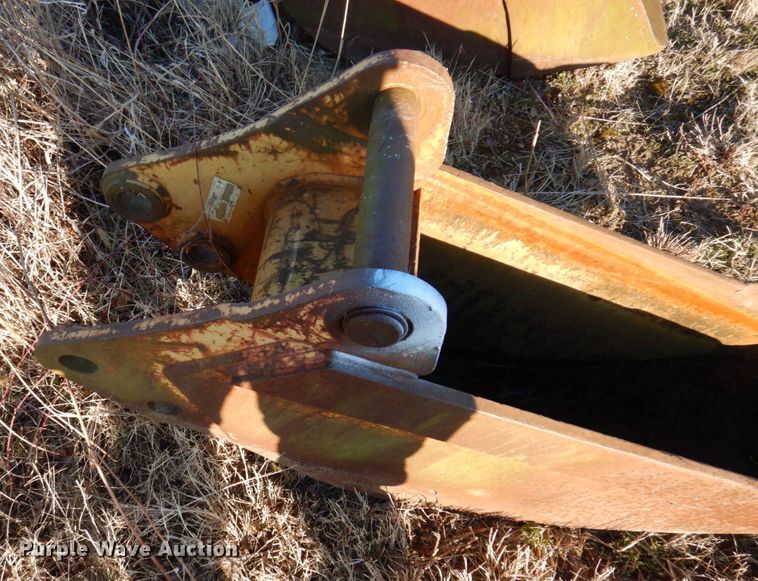 image for item DI1201 (2) excavator buckets