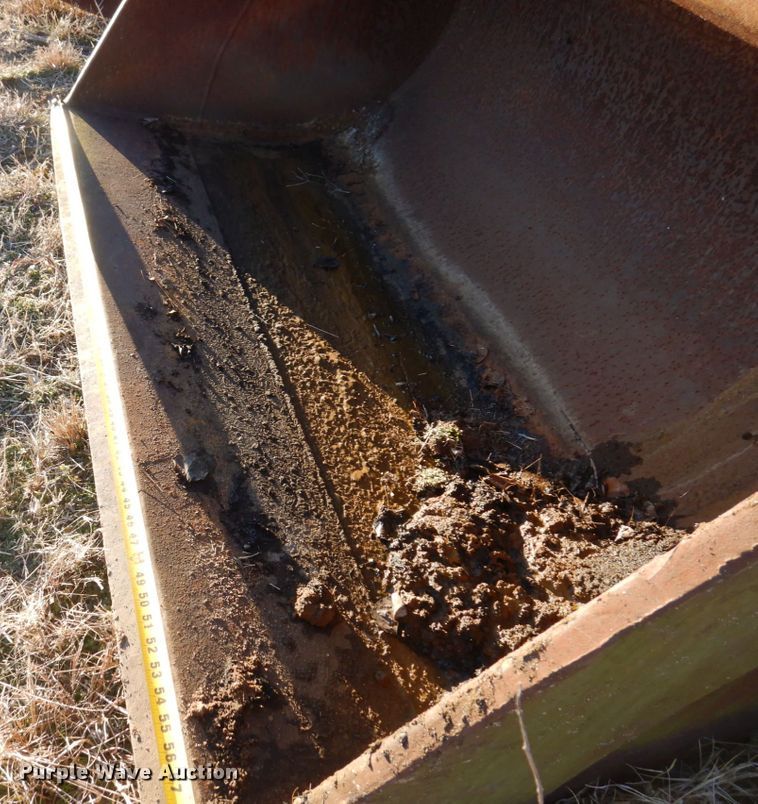 image for item DI1201 (2) excavator buckets