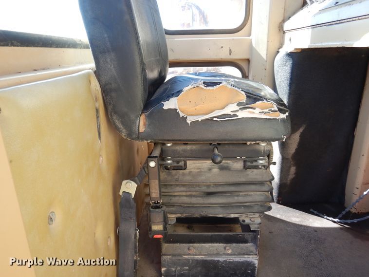 image for item DI8691 2001 Tesmec TRS 1100  rock saw