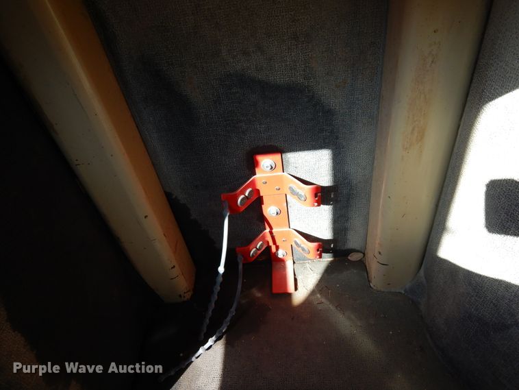 image for item DI8691 2001 Tesmec TRS 1100  rock saw