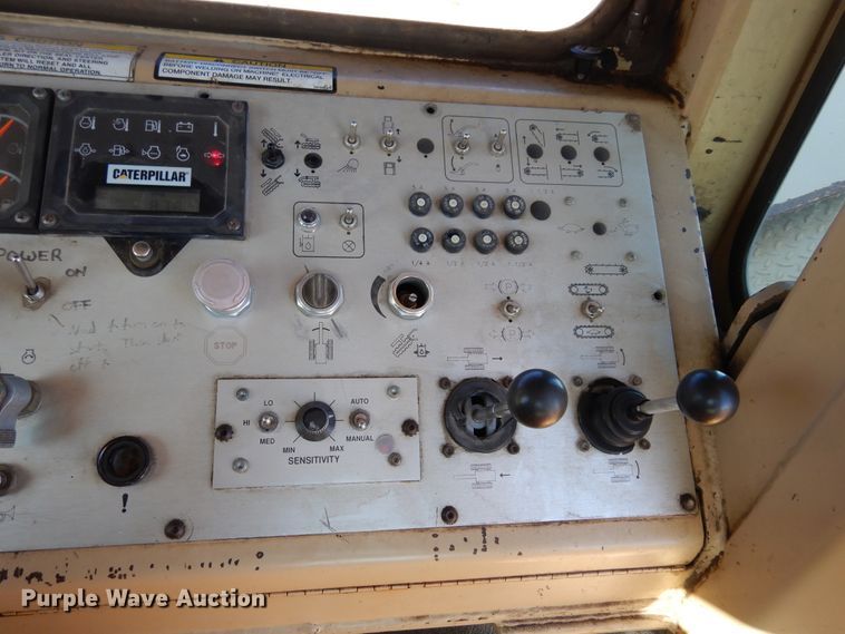 image for item DI8691 2001 Tesmec TRS 1100  rock saw