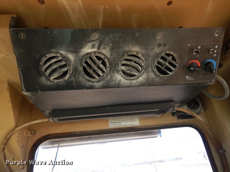 image for item DI8691 2001 Tesmec TRS 1100  rock saw