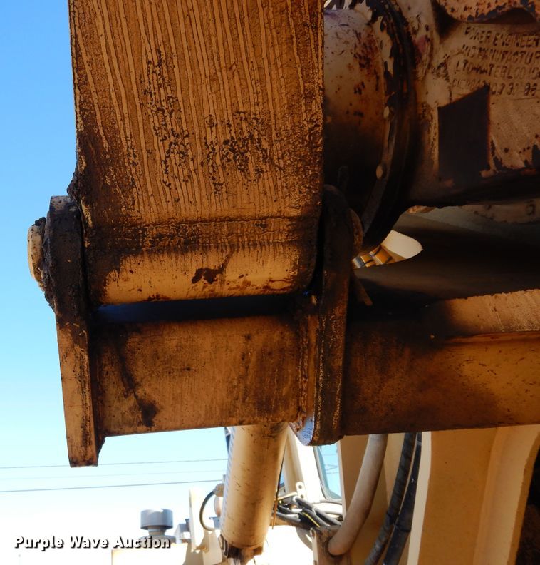 image for item DI8691 2001 Tesmec TRS 1100  rock saw